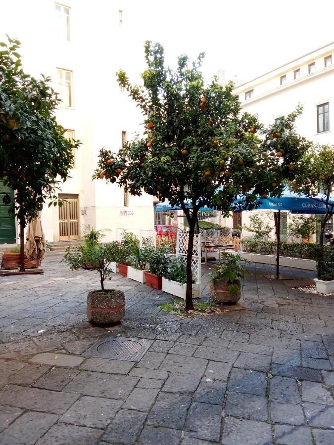 Apartament Al Crocifisso...Da Nonna Pia Salerno Zewnętrze zdjęcie