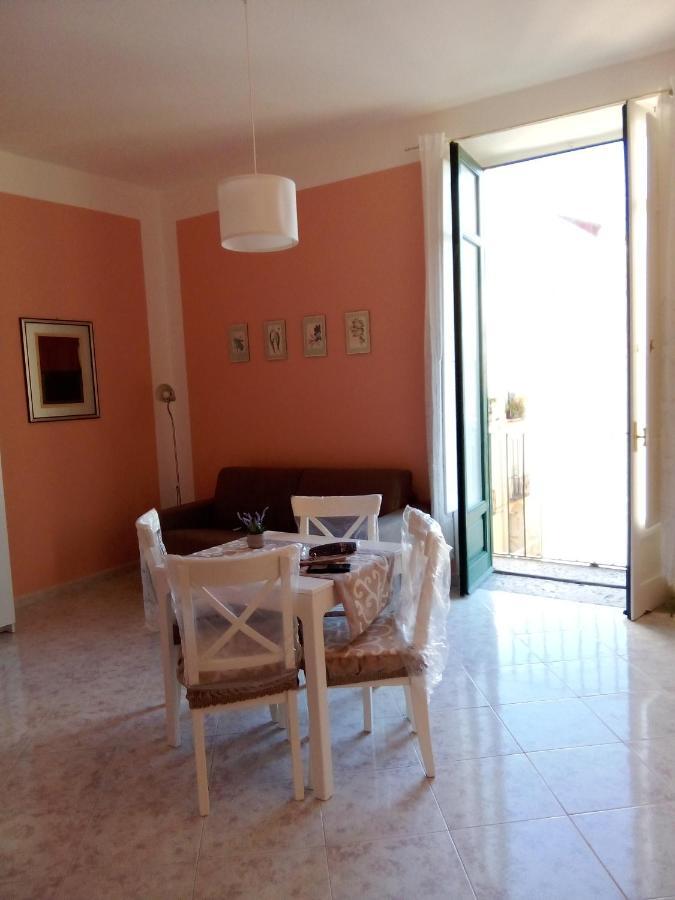 Apartament Al Crocifisso...Da Nonna Pia Salerno Zewnętrze zdjęcie