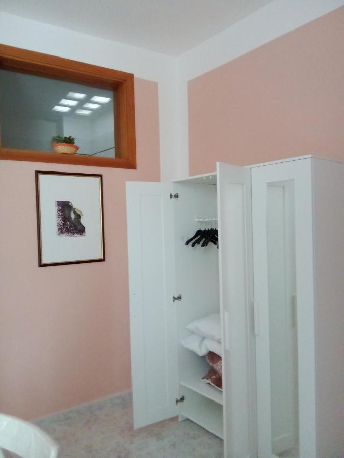 Apartament Al Crocifisso...Da Nonna Pia Salerno Zewnętrze zdjęcie
